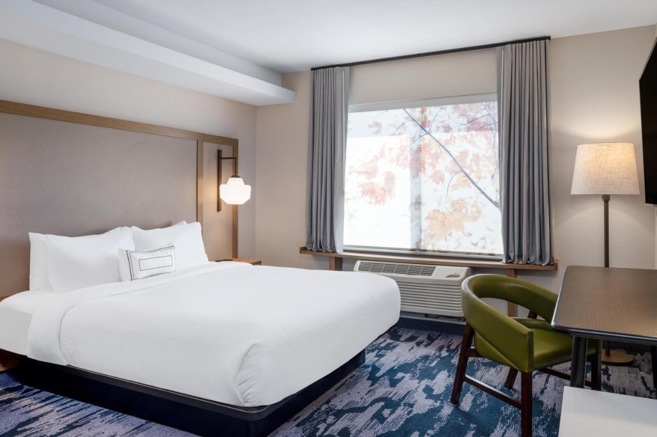 Fairfield Inn & Suites Minneapolis North Brooklyn Center Bagian luar foto