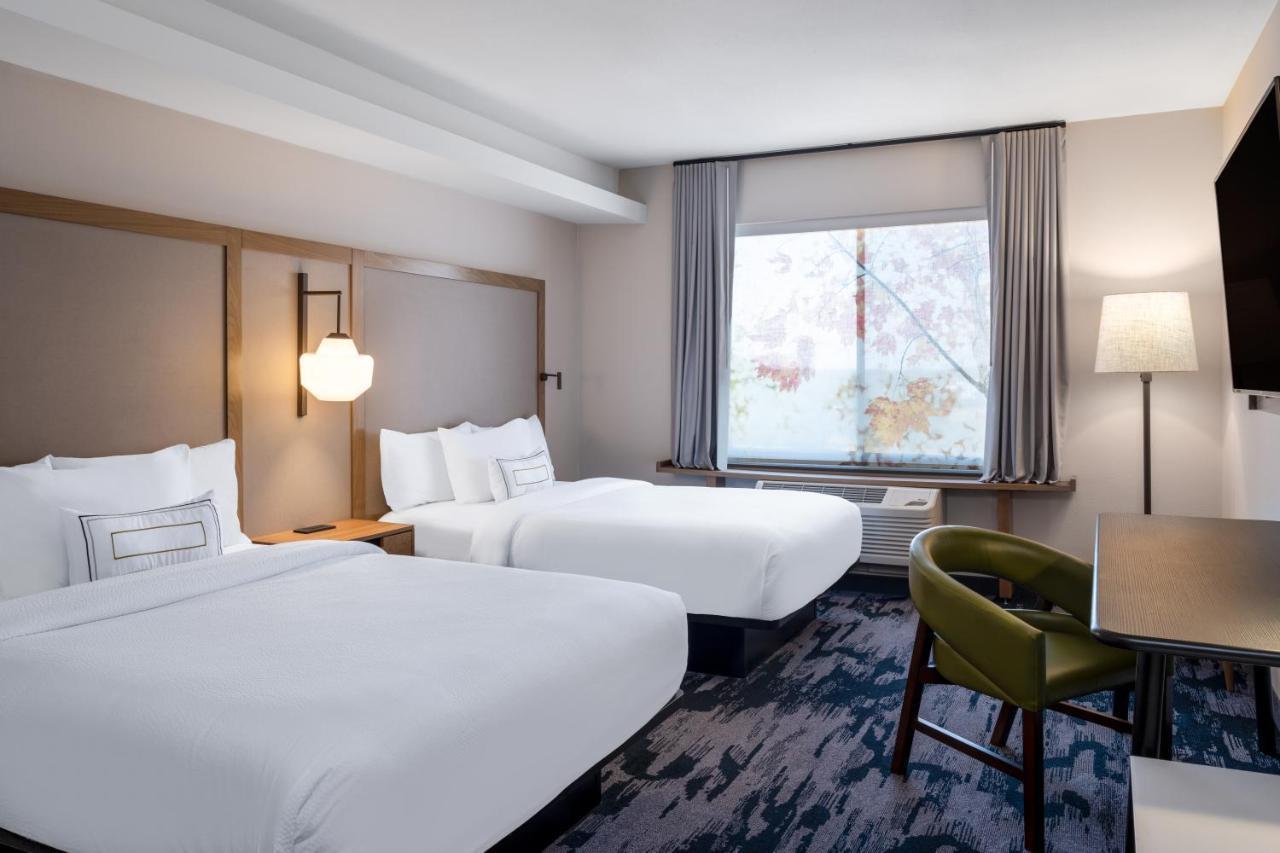 Fairfield Inn & Suites Minneapolis North Brooklyn Center Bagian luar foto