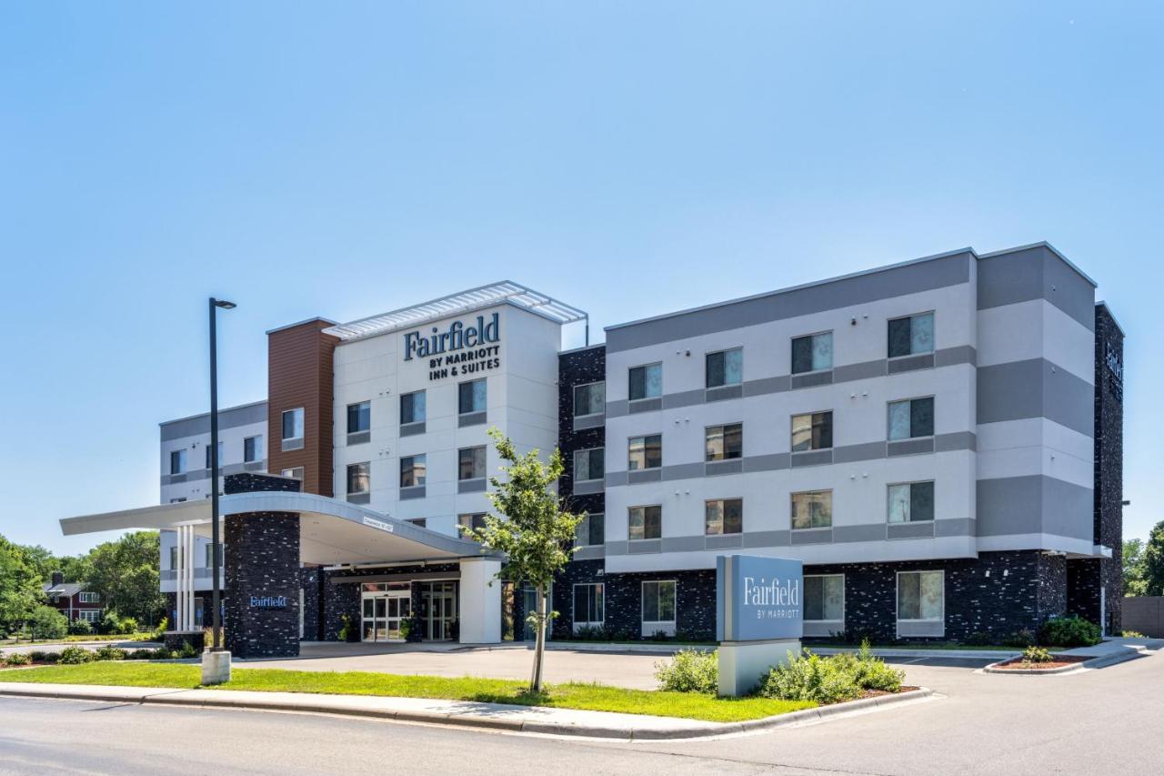Fairfield Inn & Suites Minneapolis North Brooklyn Center Bagian luar foto