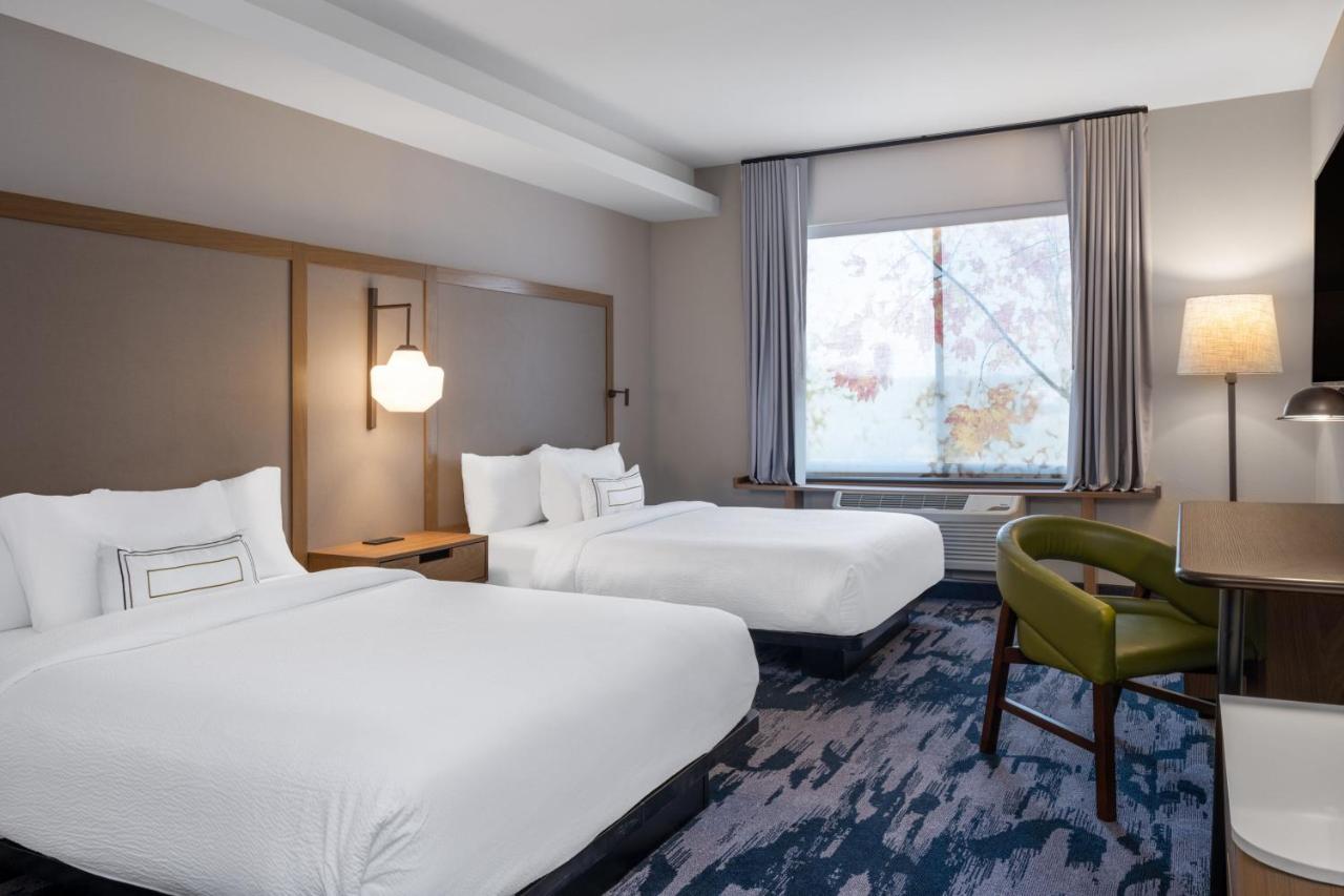 Fairfield Inn & Suites Minneapolis North Brooklyn Center Bagian luar foto