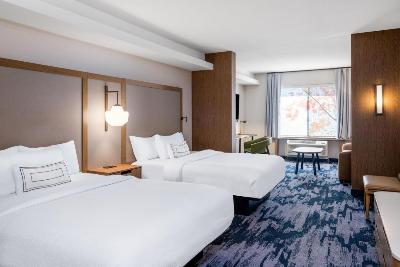 Fairfield Inn & Suites Minneapolis North Brooklyn Center Bagian luar foto